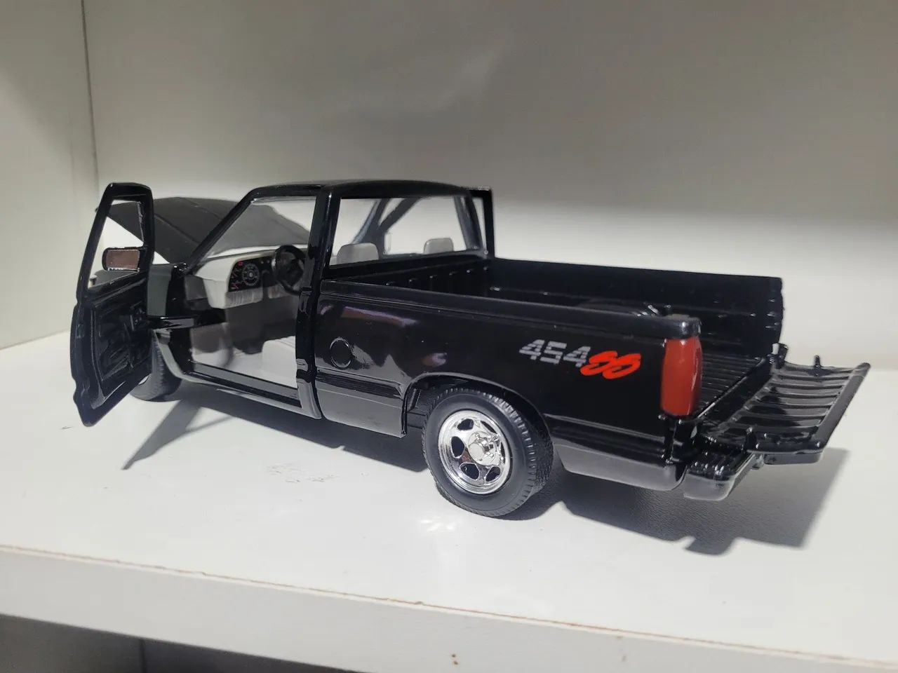 Miniatura Silverado 1/26 - Foto 3