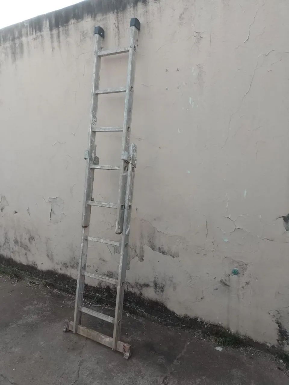 Escada  - Foto 5