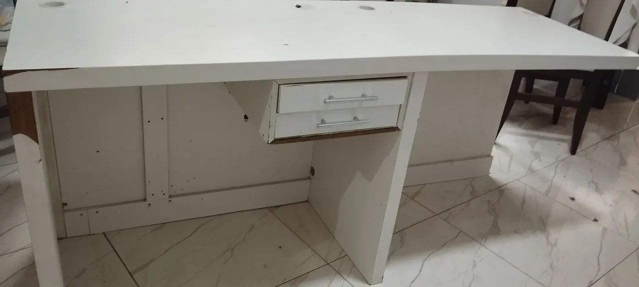 Escrivaninha com bancada 