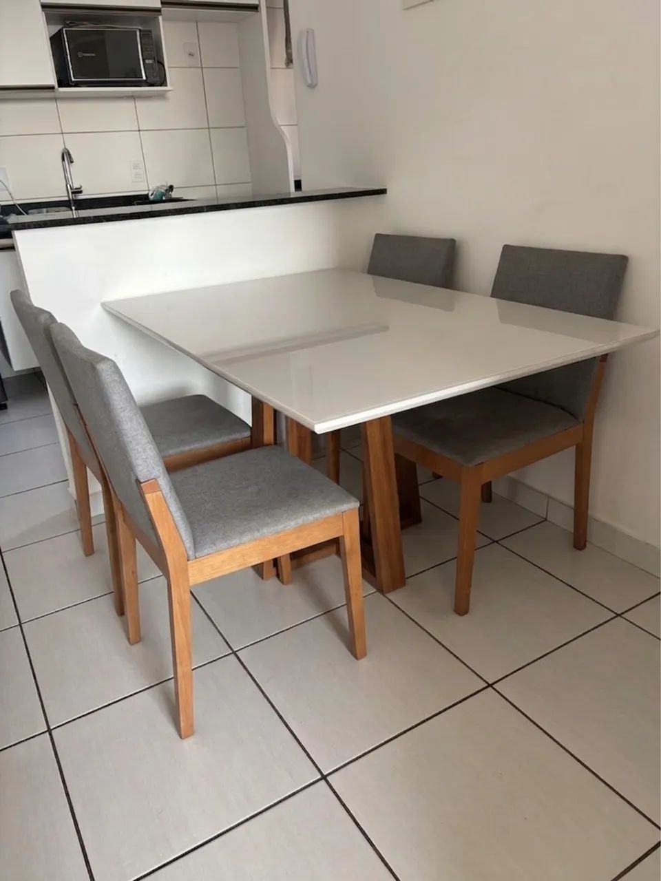 Mesa de jantar completa