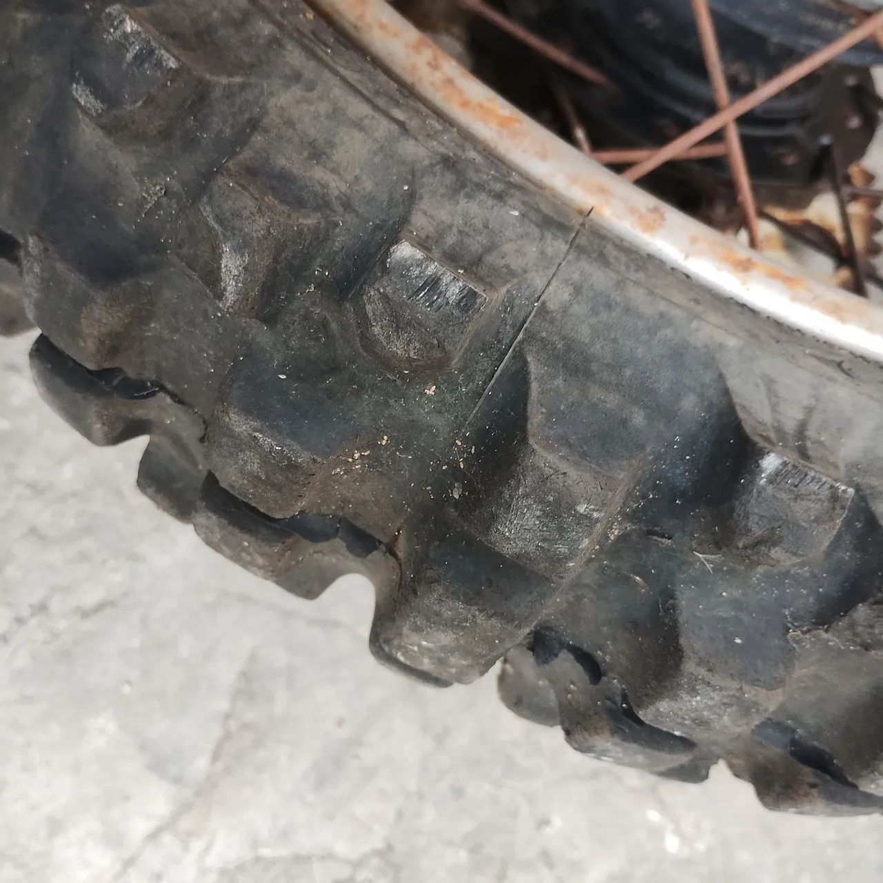 Roda c pneu XLX 350 - Foto 3