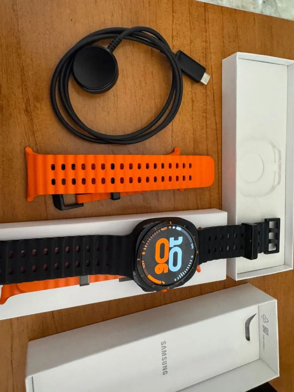 Vendo samsung galaxy watch ultra  - Foto 2