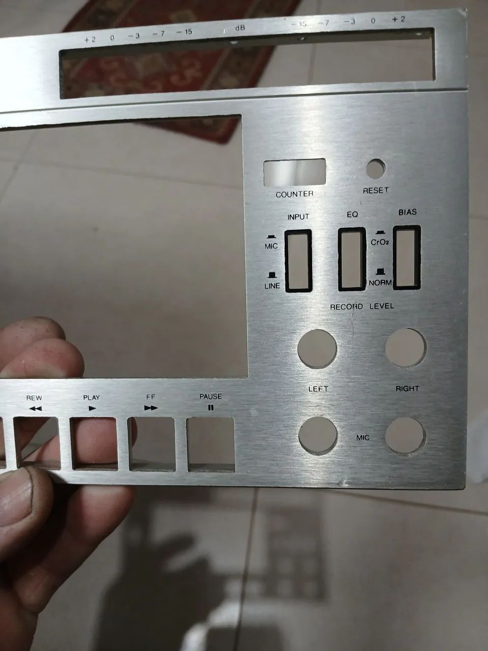 Tape deck Aiko TD 3000 ( painel frontal ) leia  - Foto 5