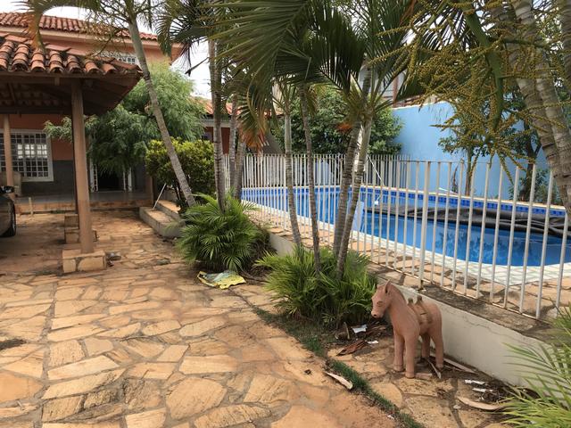 Oportunidade: Casa de 4 qts,suíte, piscina no Setor de Mansões de Sobradinho - Foto 3