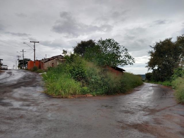 Área de Esquina Residencial Recanto do Bosque