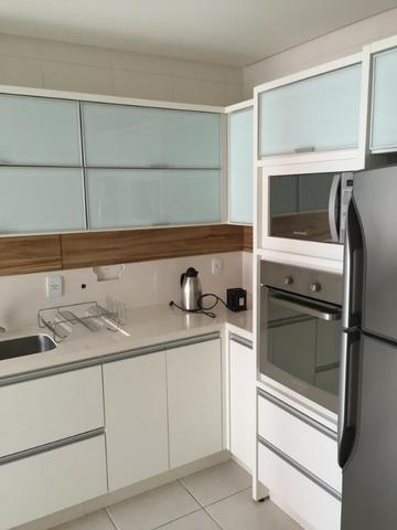Apartamento de 02 dormitorios, com ampla sacada -Saco Grande - Foto 4
