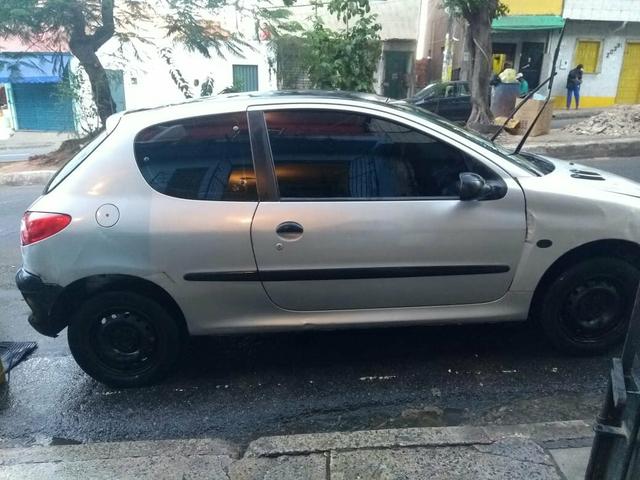 Peugeot 206 - Foto 2