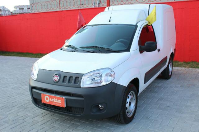 Fiat Fiorino 2018 hard work .1.4 8v. flex manual !52 mil km top de linha !! - Foto 2