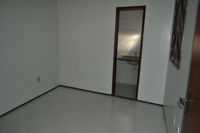 Casa em Condomínio para locação 02 Quartos sendo (01 Suite) no bairro Planalto - Foto 9