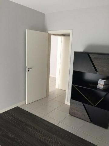 Apartamento de 02 dormitorios, com ampla sacada -Saco Grande - Foto 2