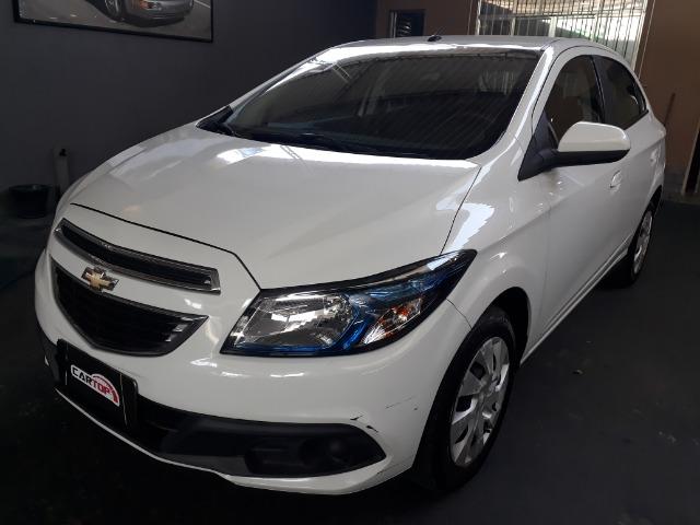 Onix lt 1.4 completo 2015