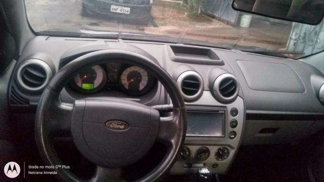Vendo esse fiesta sedan completo 2008 doc.ok.aceito carro de menor valor com volta - Foto 2