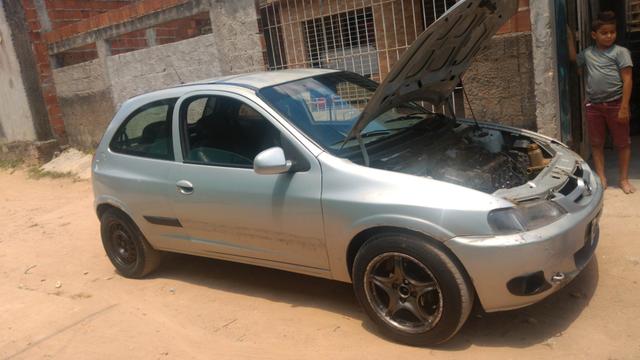 Vendo ou troca celta bom para interior