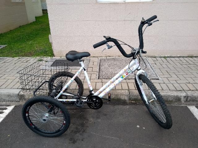 Triciclo aro 26 Floral 21 marchas
