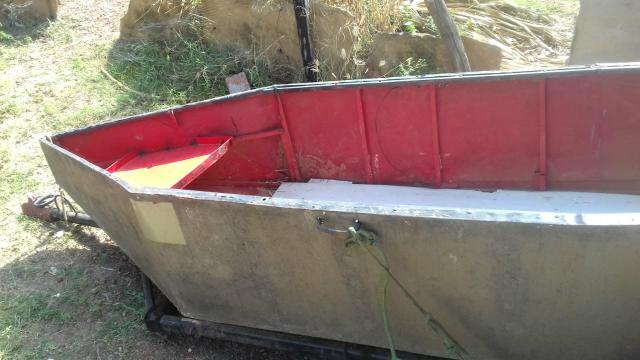 Canoa de zinco com carretinha - Foto 3