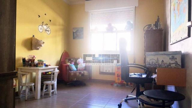 2 dormitorios com garagem fechada no Embare - Foto 19