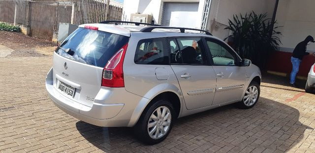 Vendo Renault Mégane Grand Tour 16V Flex