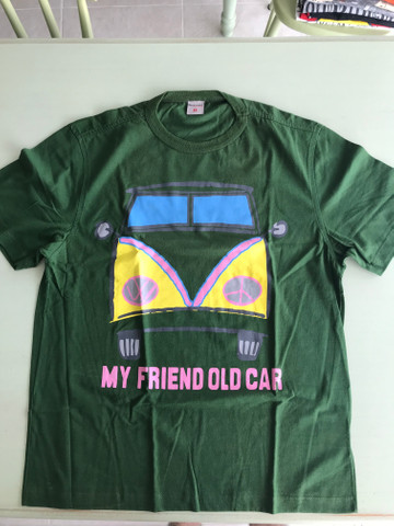 Camiseta Kombi usada 1 vez