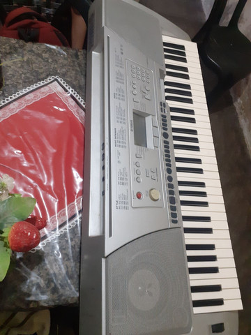Teclado yamarra PSR 450 - Foto 4
