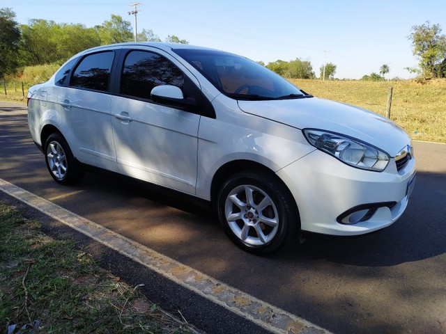 GRAND SIENA 1.4 2015 COMPLETO