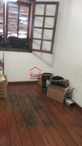CASA 3 QTS 4 VGS LOJA NA FRENTE - Foto 4