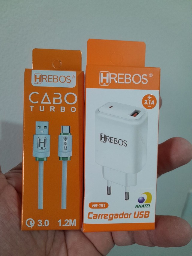 Cabo USB e Carregador /// Cabo USB Tipo C