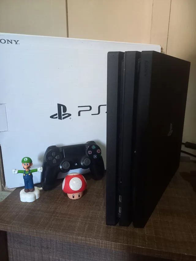 Playstation 4 Pro - Fazendinha Portão, Paraná