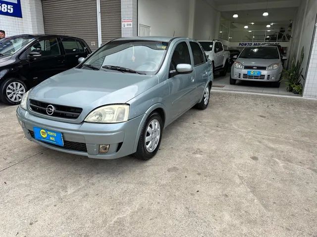 Corsa Sedan 1.8 MPFI 8V 102cv 4p