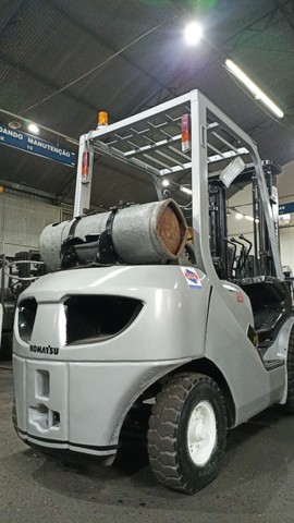 Empilhadeira 2016 Komatsu FG25 Revisada  - Foto 6