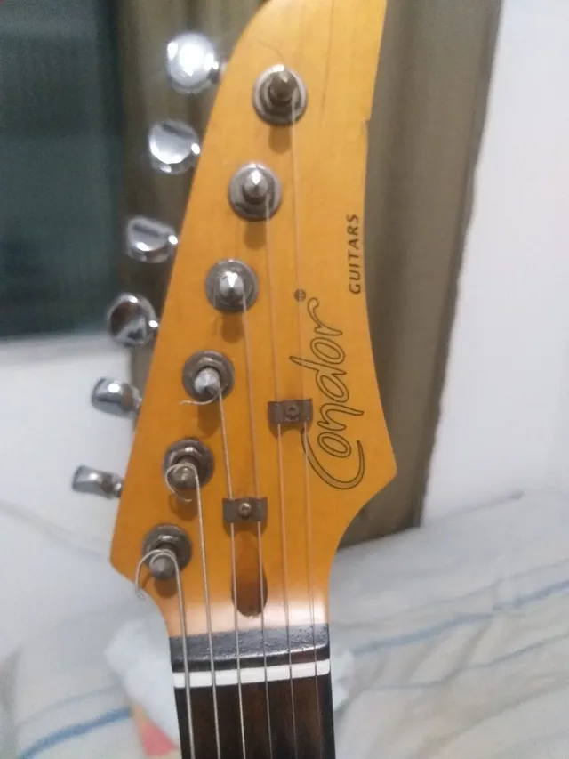 Troco celular por guitarra  +258 anúncios na OLX Brasil