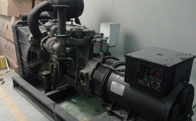 Gerador de Energia 150 KVA Stemac C/ (Q.T.A) Motor MWM