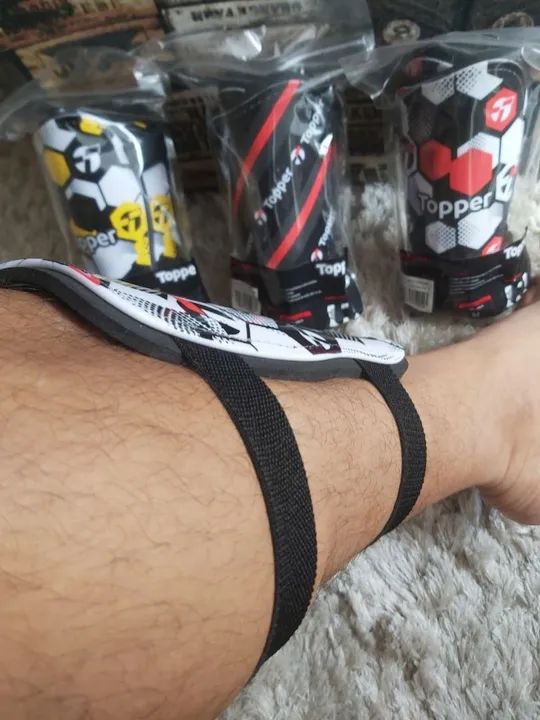 Caneleiras de Futebol Topper - Novas