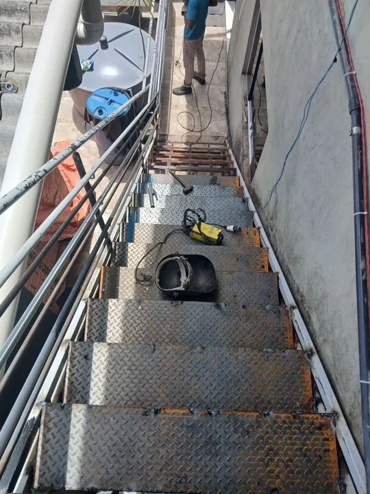 Serralheiro  em geral  venha fazer seu orçamento  sem compromisso  - Foto 5