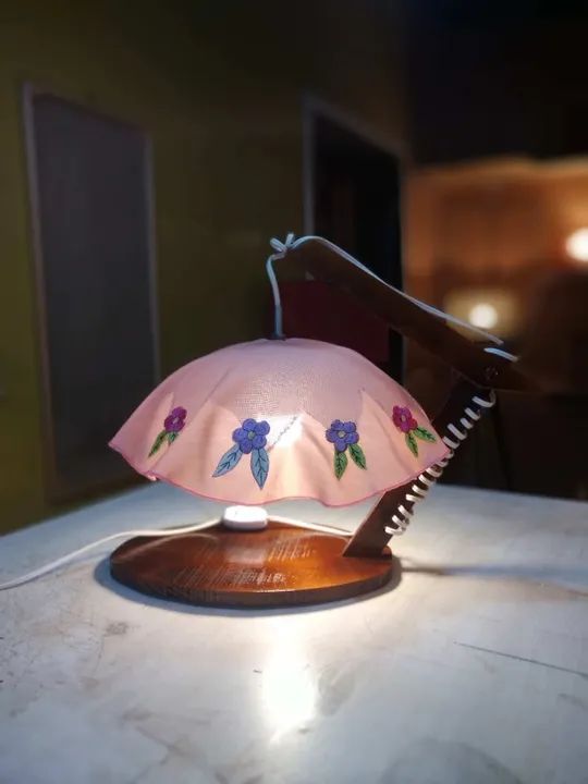 Abajur Cortez, para mesa