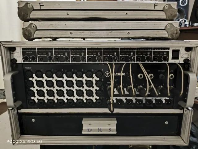 Mesa de som digital Mackie DL 32 R - Foto 4