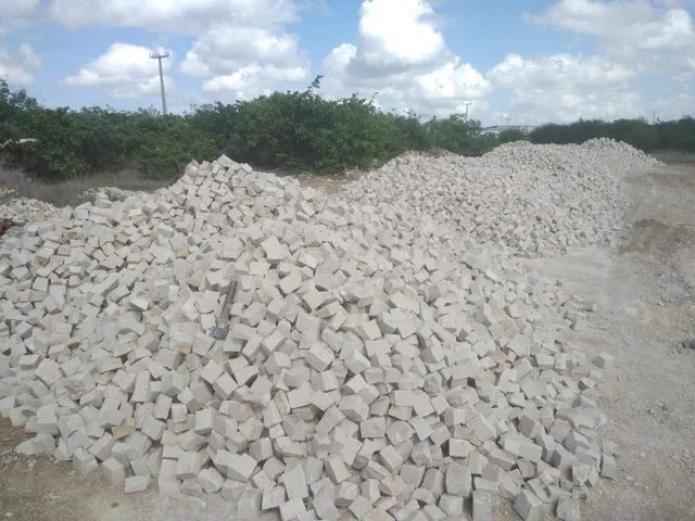 PEDRA PORTUGUESA 