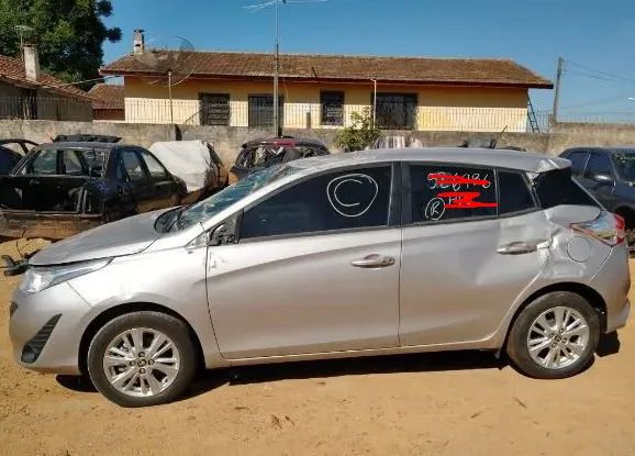 Toyota Yaris 2019 1.3 Sucata Retirada de peças .