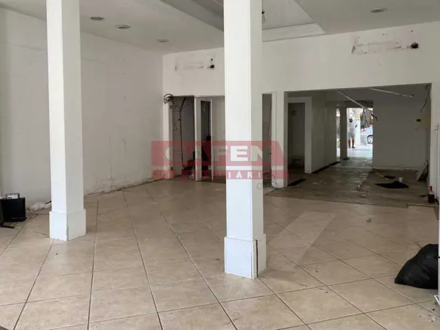 Oportunidade Duas Lojas Comerciais na Rua das Pedras em Búzios