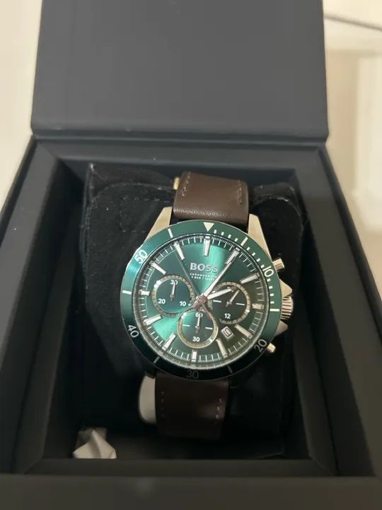 Relógio Boss Masculino - Verde - Impecável  - Foto 2