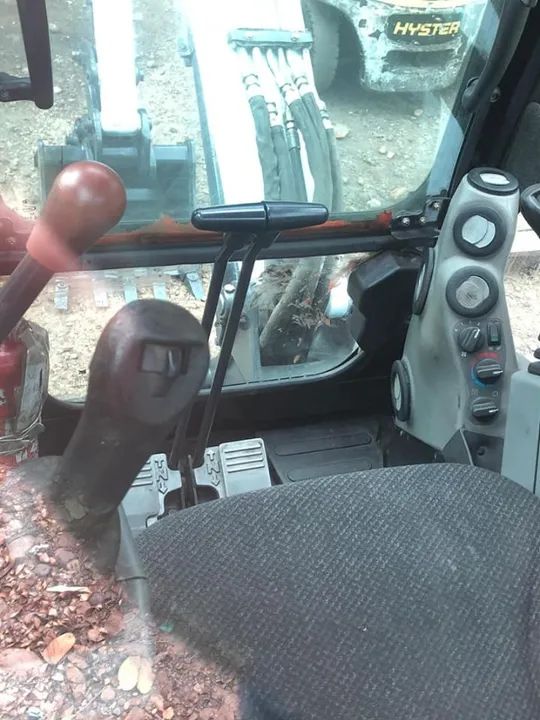 Mini escavadeira Bobcat E35 Ano 2015 - Foto 6