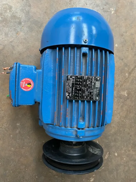 Motor trifásico 2cv , 4cv e 5 cv