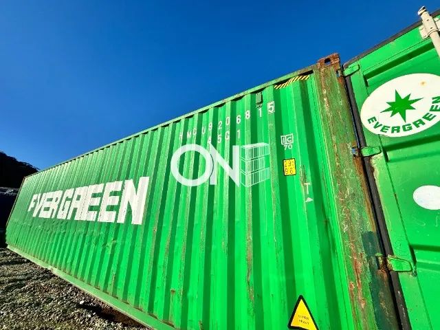 Container ideal para armazenamento e projetos (12m)
