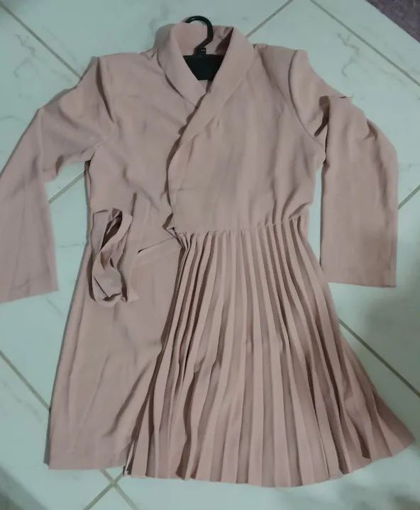 Vestido Midi Plissado Rosa
