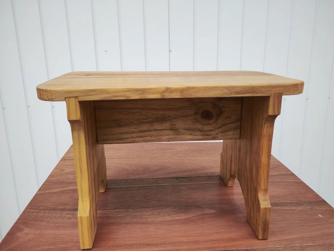 Banquinho de madeira  - Foto 4