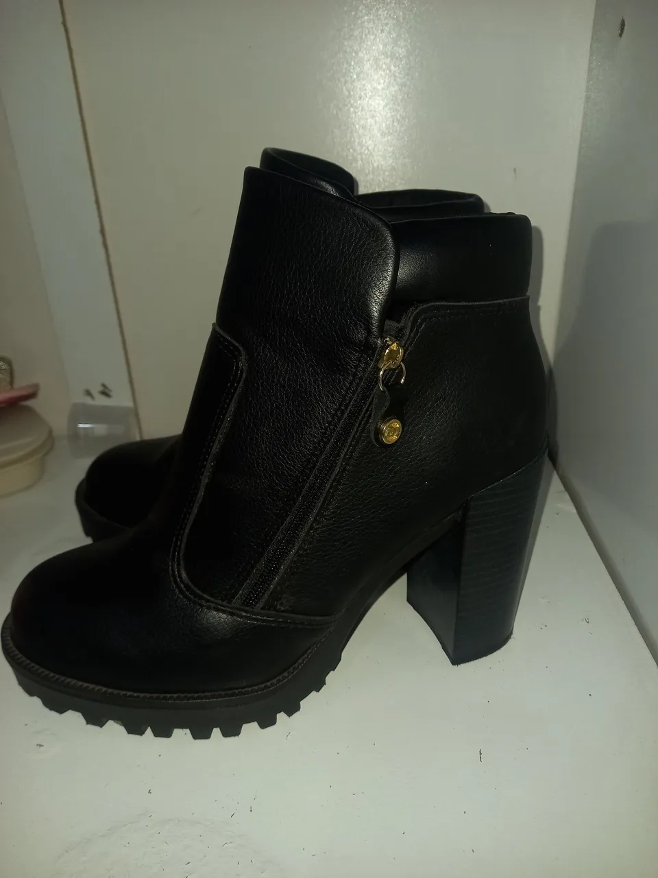 Bota Feminina Preta Salto Grosso