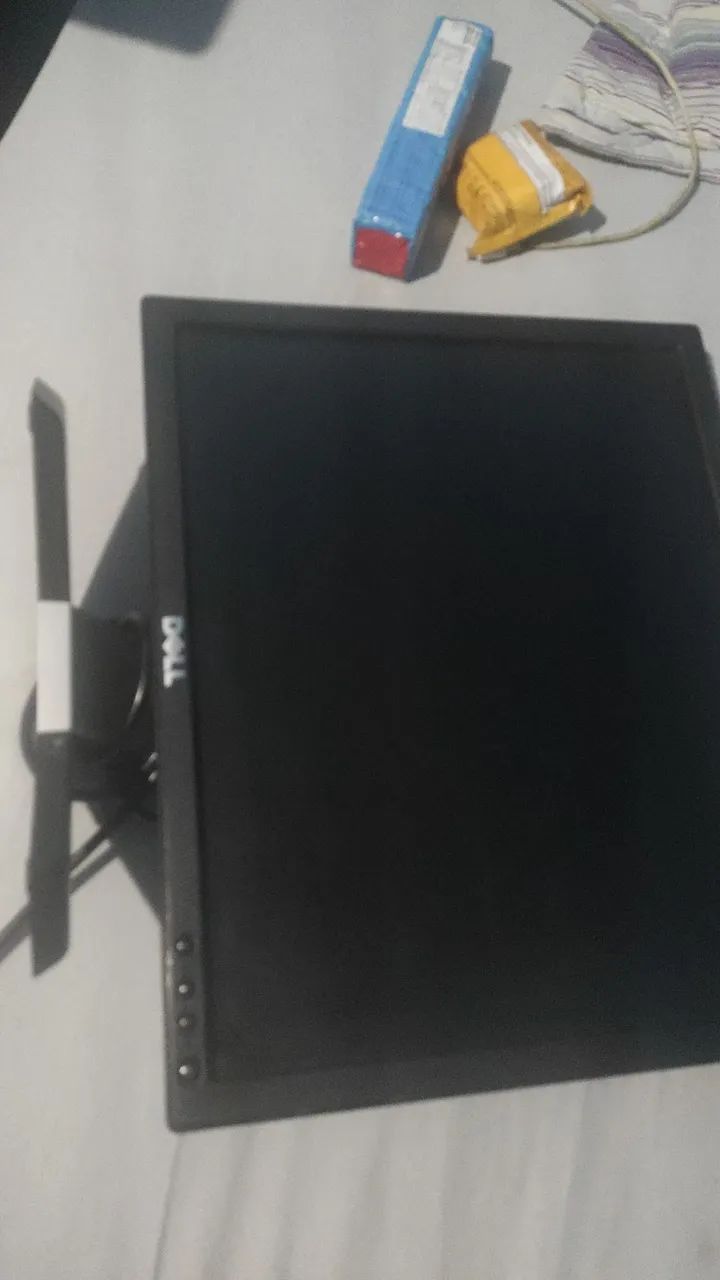 Monitor Dell 19 polegadas HD LCD  - Foto 5