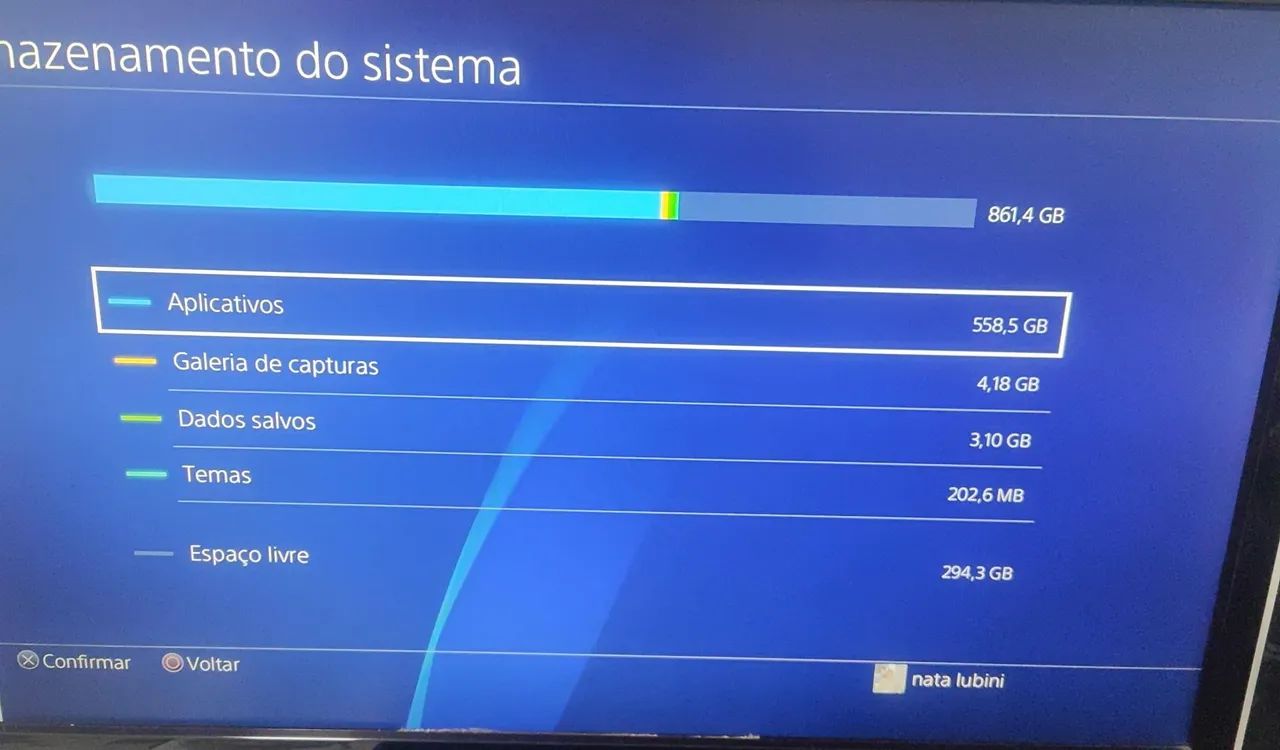 PS4 Slim 1TB + Volante PXN V9 Completo - R$2.300 - Foto 3