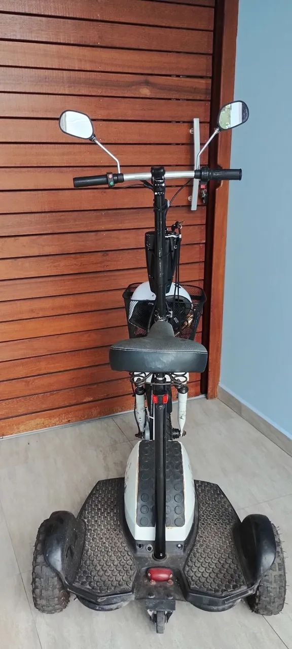 Triciclo patinete elétrico Hurry - Foto 4