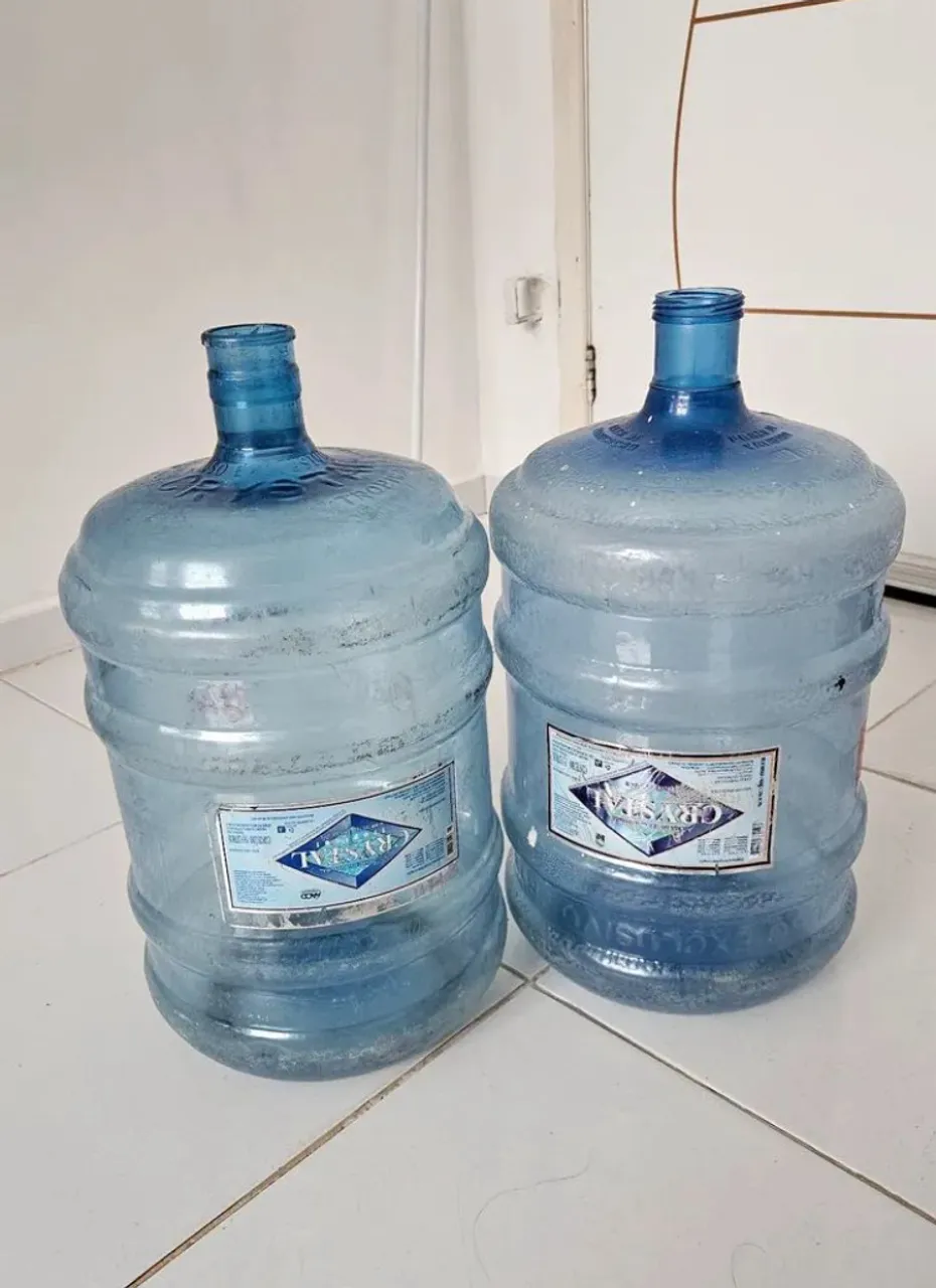 300 Galões de água Crystal 20L 300 unidades