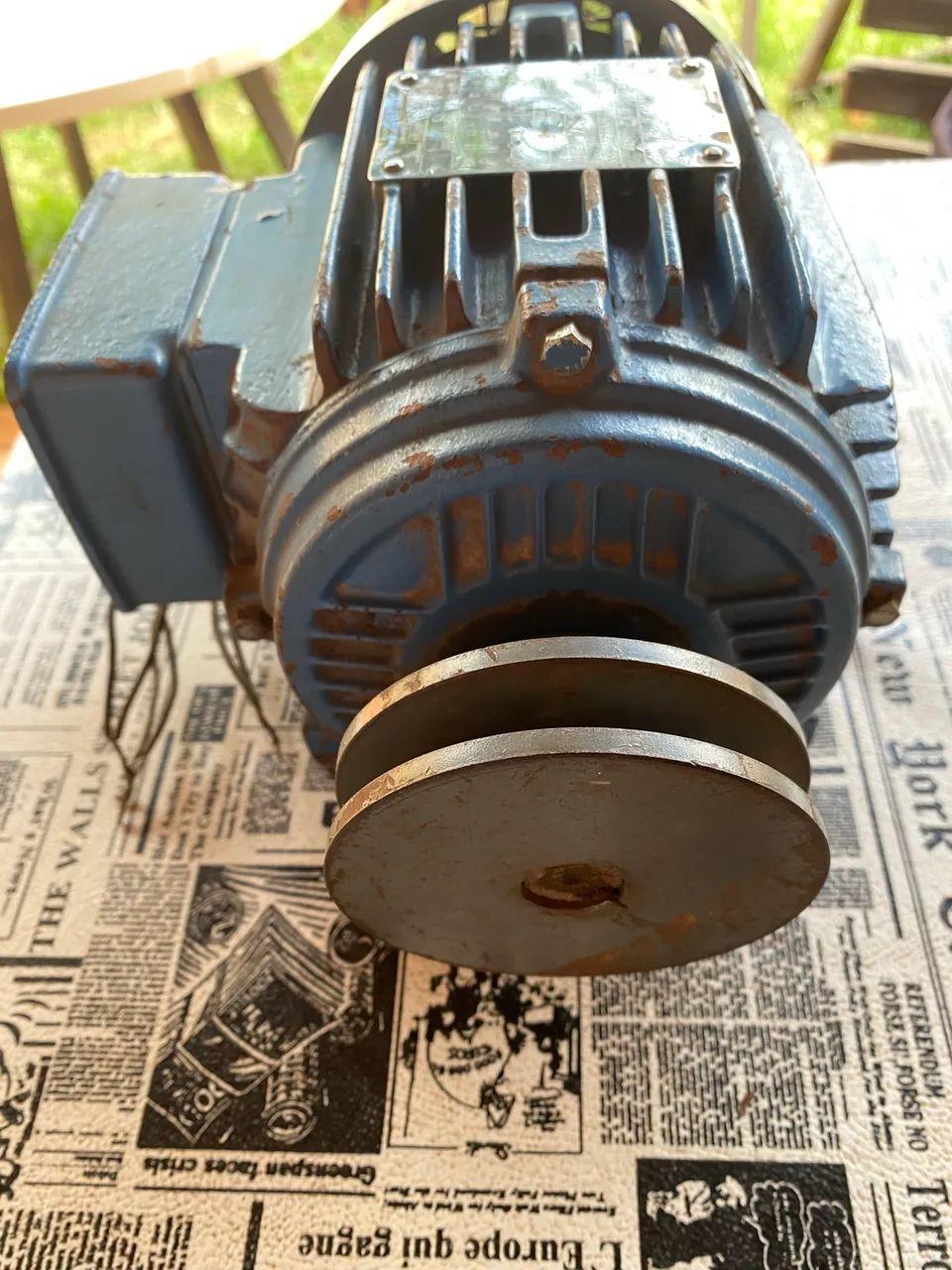 Motor elétrico trifásico WEG - Foto 6